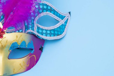 maskeleri ve kılık, karnaval kavramı