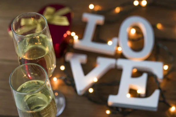 Taças Champanhe Com Mensagem Amor Dia Dos Namorados — Fotografia de Stock