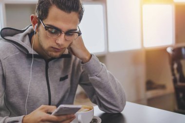 Genç Moda cep telefonu