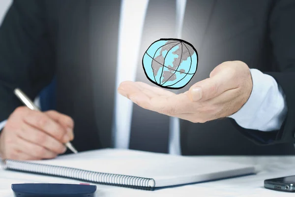 Kézi Üzletember Léggömb Globe Globalizáció — Stock Fotó