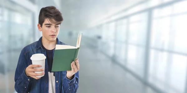 Estudiante Adolescente Con Libros — Foto de Stock