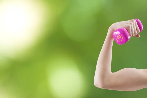 Braccio Ponderato Della Palestra Isolato Tirando Muscolo — Foto Stock