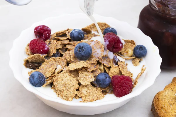 Tasse Müsli Mit Natürlichen Früchten Gesundes Und Ausgewogenes Frühstück — Stockfoto