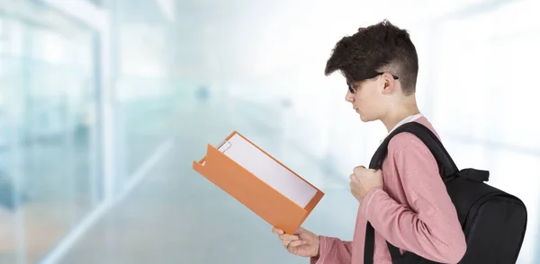 Student Mit Büchern Bildung Und Lehre — Stockfoto