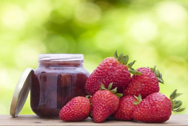 kırmızı çilek yığılmış, portre