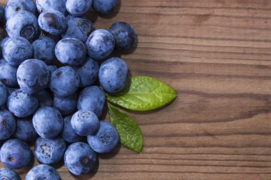 rustik ahşap alt doğal yaban mersini