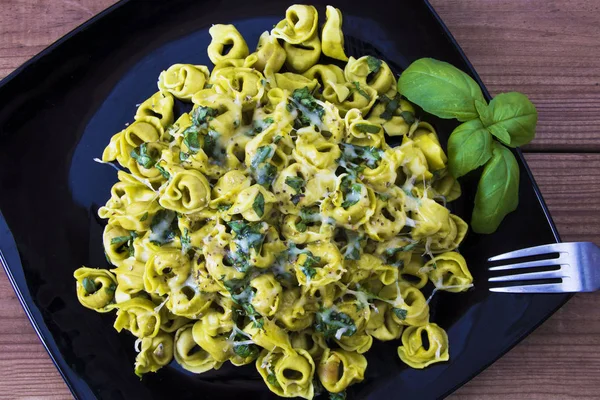 Pasta Italiana Fresca Tortellini — Foto de Stock