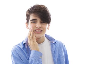 Beyaz arka planda izole ergen veya preadolescent çocuk