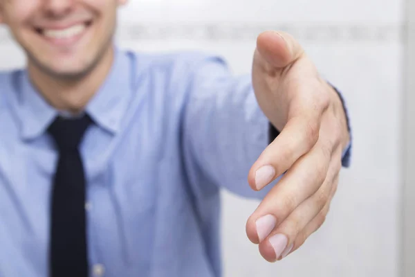 Hombre Negocios Saludando Sonriendo Con Mano —  Fotos de Stock