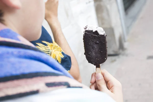 Мороженое Улице Летом — стоковое фото