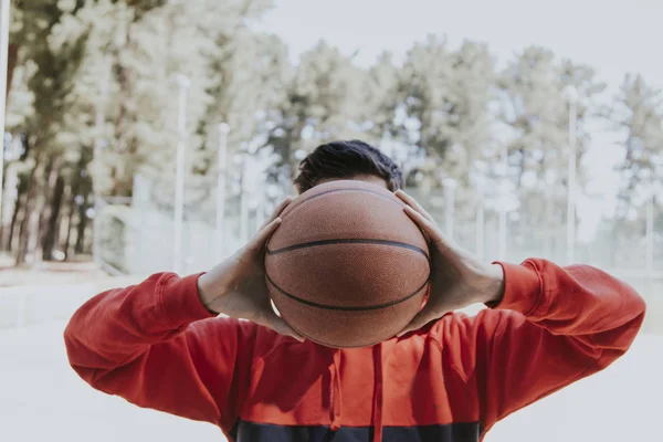 Young Man Basketball — Stock Photo, Image