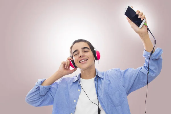Jonge Luisteren Naar Muziek Met Koptelefoon — Stockfoto