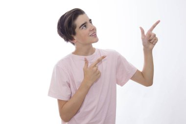 Genç Genç hedefleme beyaz boşluk izole