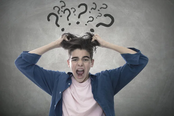 Portrait Jeune Homme Avec Une Expression Désespérée Des Signes Interrogatoire — Photo