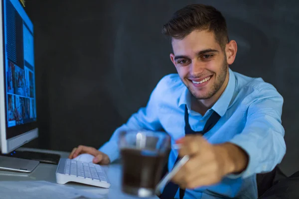 Affärsman Kontoret Dricka Kaffe — Stockfoto