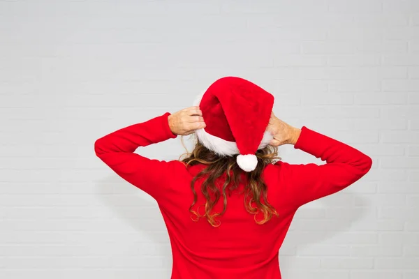 Žena Vánoční Čepice Bílé Pozadí — Stock fotografie