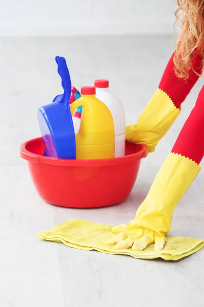 Hand Cleaning Products Scrubbing Floor — Stock Photo, Image