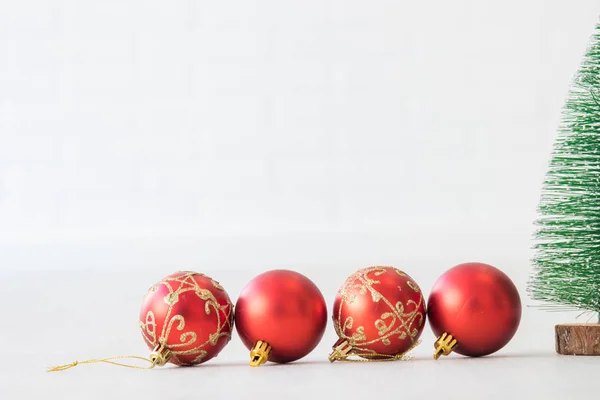 Fondo Navidad Postal Con Árbol Bolas Decorativas —  Fotos de Stock