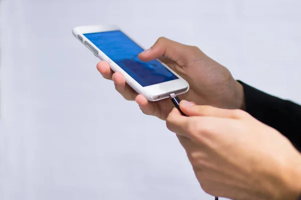 Cargar Teléfono Con Cable — Foto de Stock