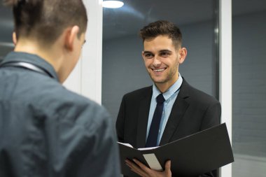 İş adamları office çalışma