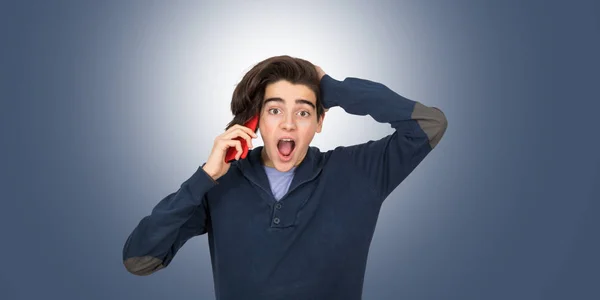 Tonåring Eller Isolerad Elev Med Mobil Telefon — Stockfoto