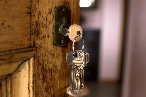 Eski Veya Retro Kapı Anahtarları Ile Kilit Vintage — Stok fotoğraf