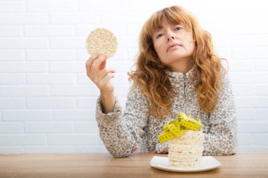 diyet gıda ve zayıflama, sağlık ve güzellik ile kadın