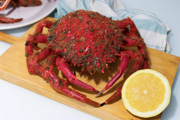 Cangrejo Preparado Con Limón Pescado Mariscos —  Fotos de Stock