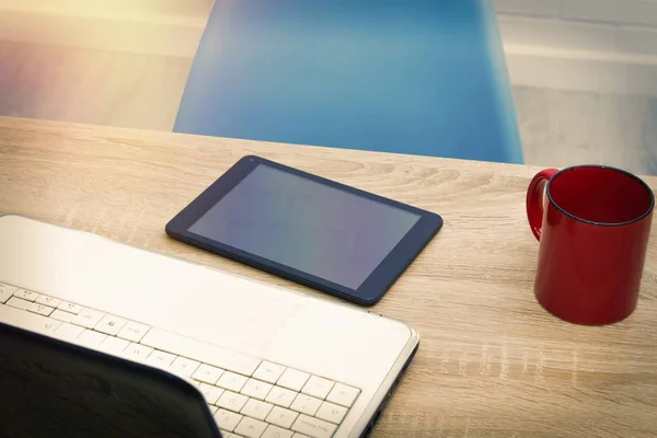 Desktop Laptop Coffee Cup — Stock Photo, Image