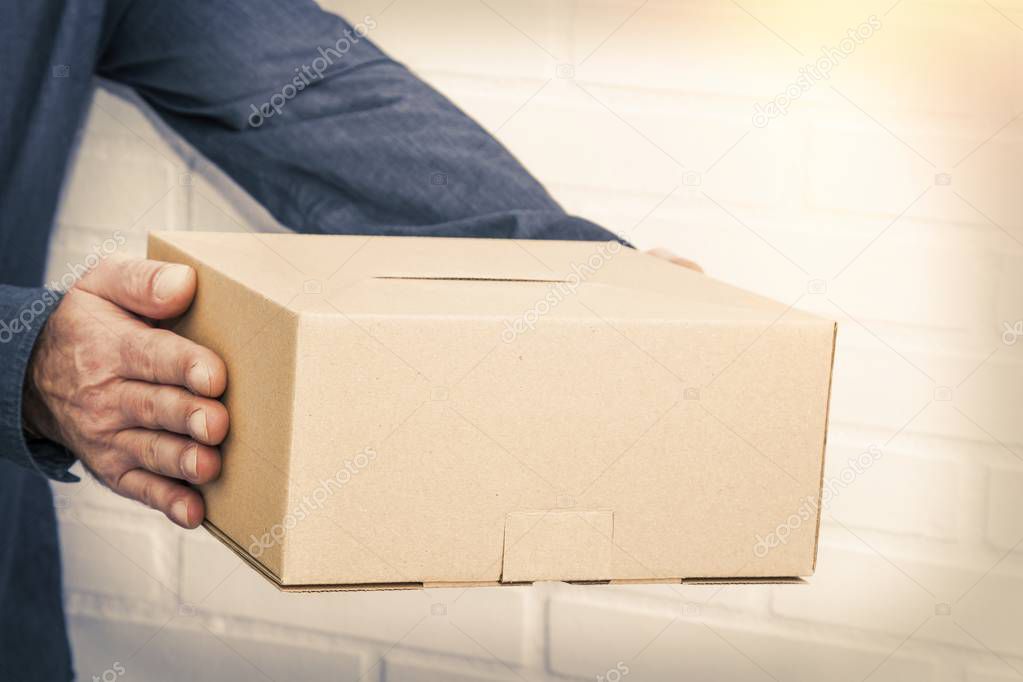 hand-shipped package and courier transport