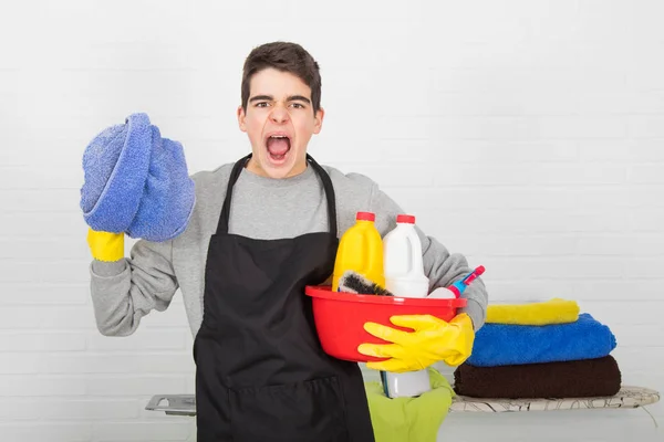 Homem Com Produtos Limpeza Para Uso Doméstico Doméstico — Fotografia de Stock