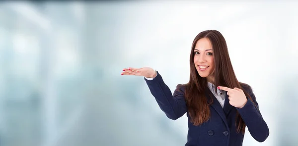 Smiling Woman Showing Pointing Space — Stock Photo, Image