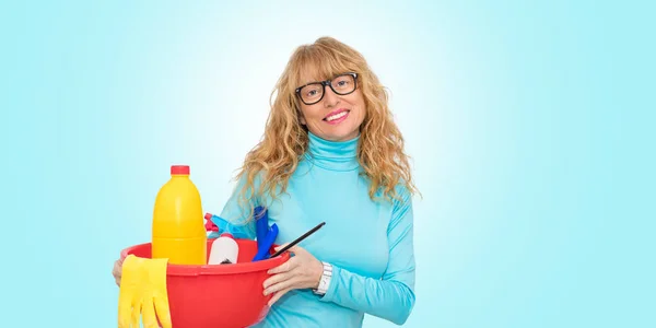 Mujer Con Productos Limpieza Aislados — Foto de Stock