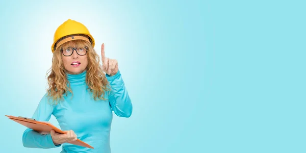 Mujer Con Casco Construcción Aislado — Foto de Stock