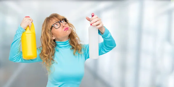 Woman Cleaning Office Cleansing Products — Stock Photo, Image