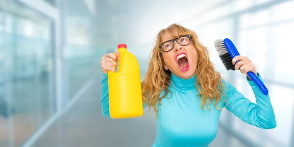 Limpieza Mujer Oficina Con Productos Limpieza — Foto de Stock