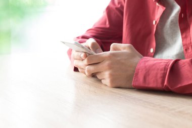 Cep telefonlu ellerin kapatılması