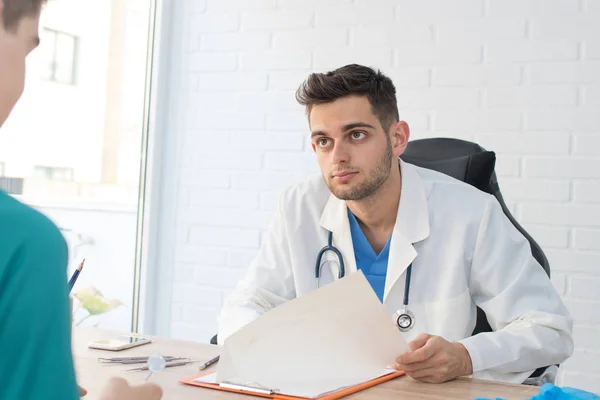 Médico Consulta Com Paciente Saúde Medicina — Fotografia de Stock