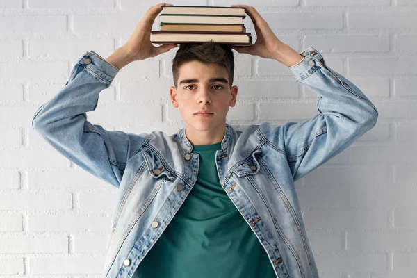 Estudante Com Livros Faculdade Universidade — Fotografia de Stock