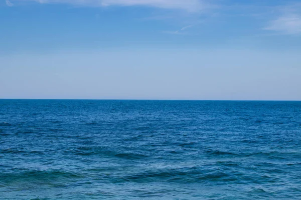 全景天空和蓝海 — 图库照片