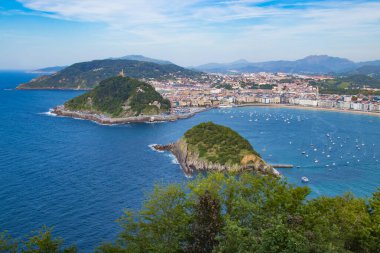San Sebastian, Donostia, İspanya 'daki deniz kabuğunun panoramik ve manzarası