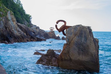 Heykeller Donostia, San Sebastian, İspanya 'da rüzgarın tarağı