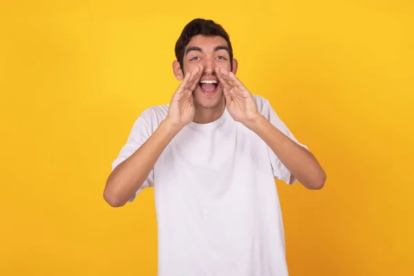 Retrato Joven Aislado Sobre Fondo Color — Foto de Stock