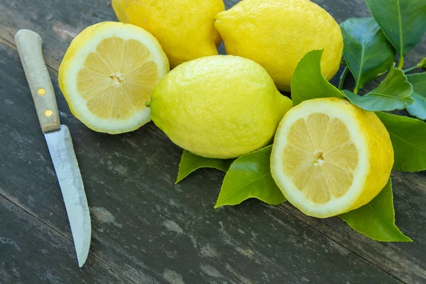Limones Naturales Con Hojas Verdes Frutas Cítricos —  Fotos de Stock
