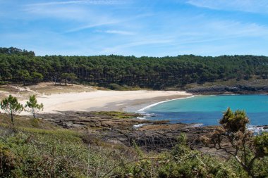 Cabo 'nun Pontevedra, Galiçya, İspanya' daki sahil manzarası ve panoramiği.