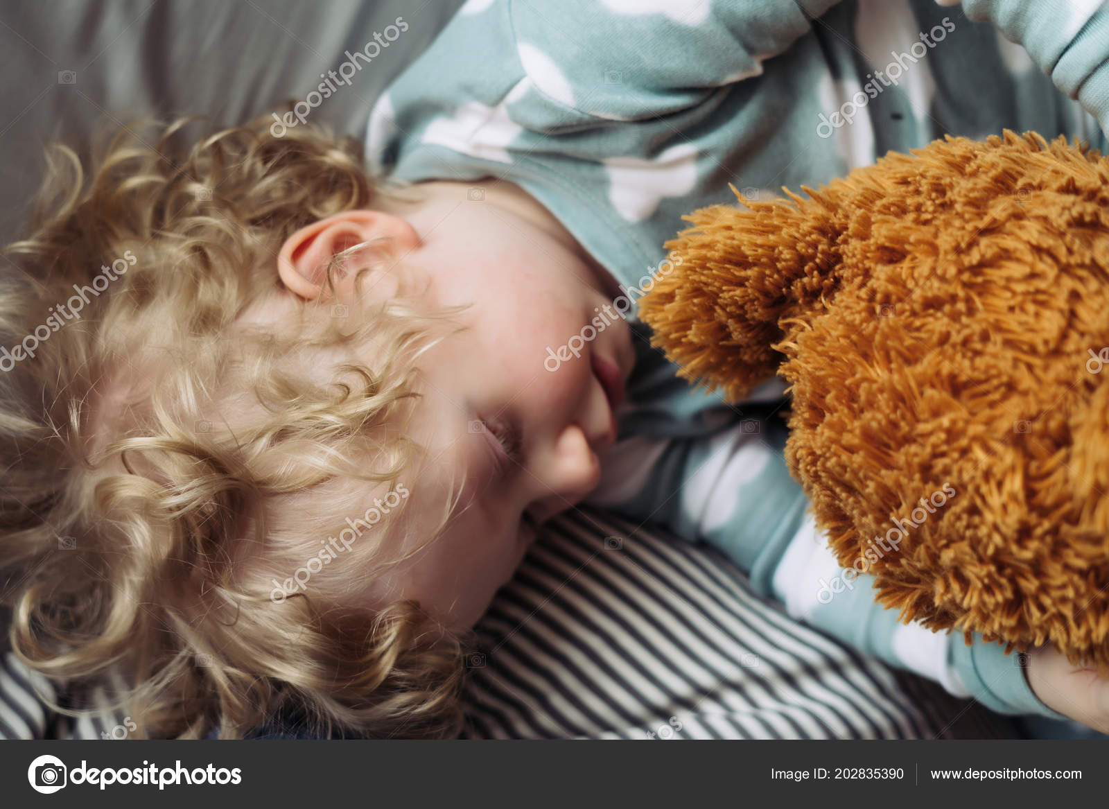 135 Baby Curly Hair Bath Stock Photos - Free \u0026 Royalty-Free Stock Photos  from Dreamstime, image size:1600x1167