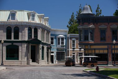 Los Angeles, ABD-1 Temmuz, 2011:Warner Brothers Stüdyolarında Burbank, Los Angeles. 29 soundstages yanı sıra 20 dönümlük backlot tarihi 110 dönümlük çok içerir
