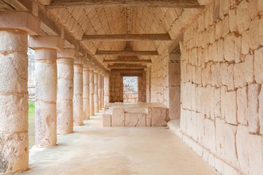 Uxmal, Meksika - 30 Ocak 2018: Majestic Uxmal, Meksika'da mahveder. Uxmal bir Antik Maya Klasik dönem bugünkü Meksika şehridir.