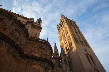 Sevilla Katedrali. İspanya. En büyük Gotik Katedrali ve dünyanın üçüncü en büyük Kilisesi olduğunu.