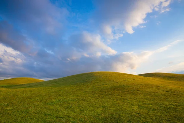 Detalhe Campo Golfe Com Fundo Azul Céu — Fotografia de Stock